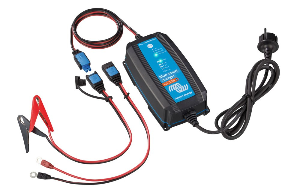 BPC121031104R Blue Smart IP65 Ładowarka 12/10 + wtyk DC BPC121031104R Blue Smart IP65 Ładowarka 12/10 + wtyk DC