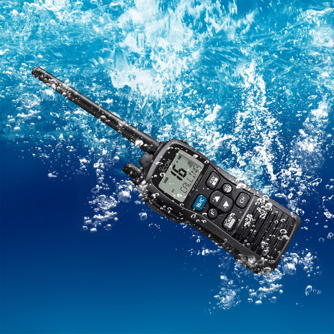 Radiotelefon morski IC-M73EURO, dryfujący i pływający, z nagrywaniem, IPX8, 6W