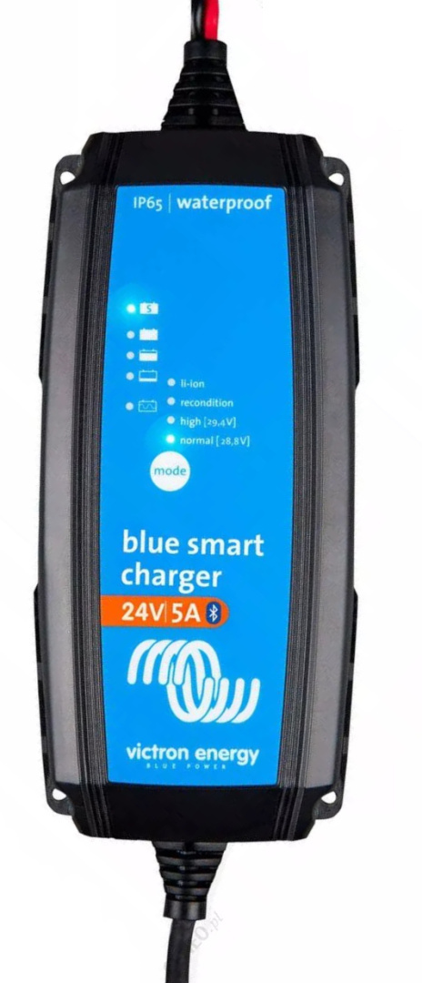 BPC240531064R Ładowarka Blue Smart IP65 Charger 24/5 + DC