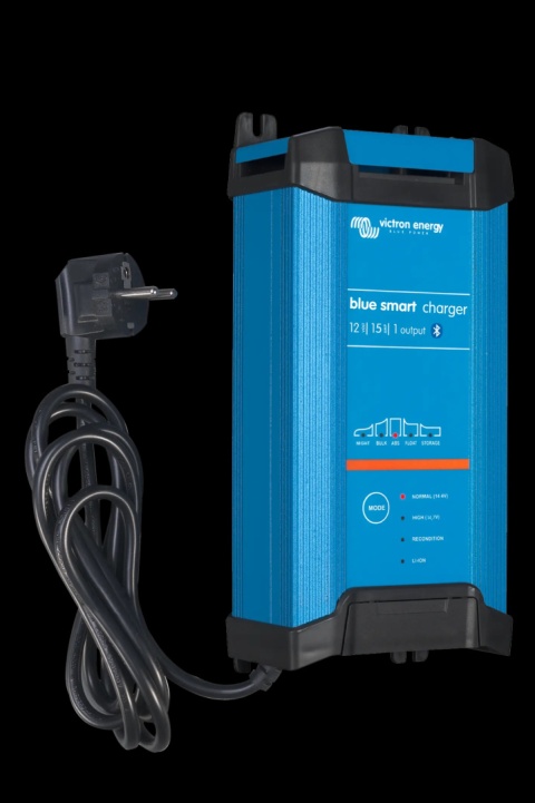 BPC121542002 Blue Smart IP22 Ładowarka 12/15 (1 wyjście) BPC121542002 Blue Smart IP22 Ładowarka 12/15 (1 wyjście)