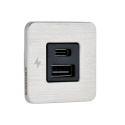 SC-TILE-11 Gniazdo ładowania USB-A i C 12/24V, wewnętrzne, ramka szczotkowana nierdzewna stal, seria TILE