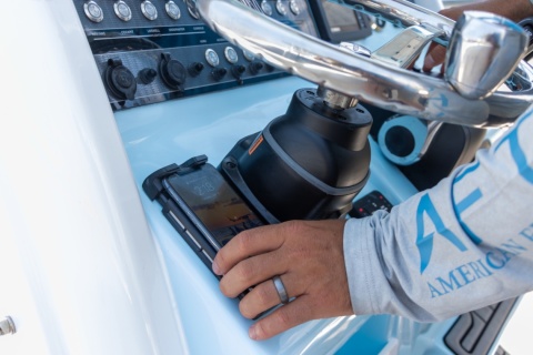 SC-CW-04G Active 15W wodoodporna ładowarka bezprzewodowa z uchwytem na telefon "góra - dół" 12/24V